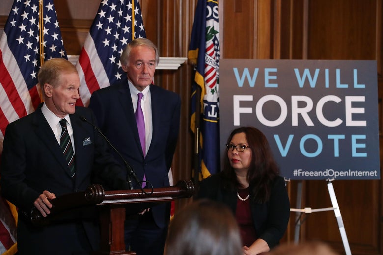 WASHINGTON, DC - JANUARY 09: Sen. Bill Nelson (D-FL) (L) is flanked by Ed Markey (D-MA) and Tammy Duckworth (D-IL)while speaking about a Congressional Review Act (CRA) resolution that would undo action by the FCC and restore the 2015 net neutrality rules, on Capitol Hill January 9, 2018 in Washington, DC. (Photo by Mark Wilson/Getty Images)
